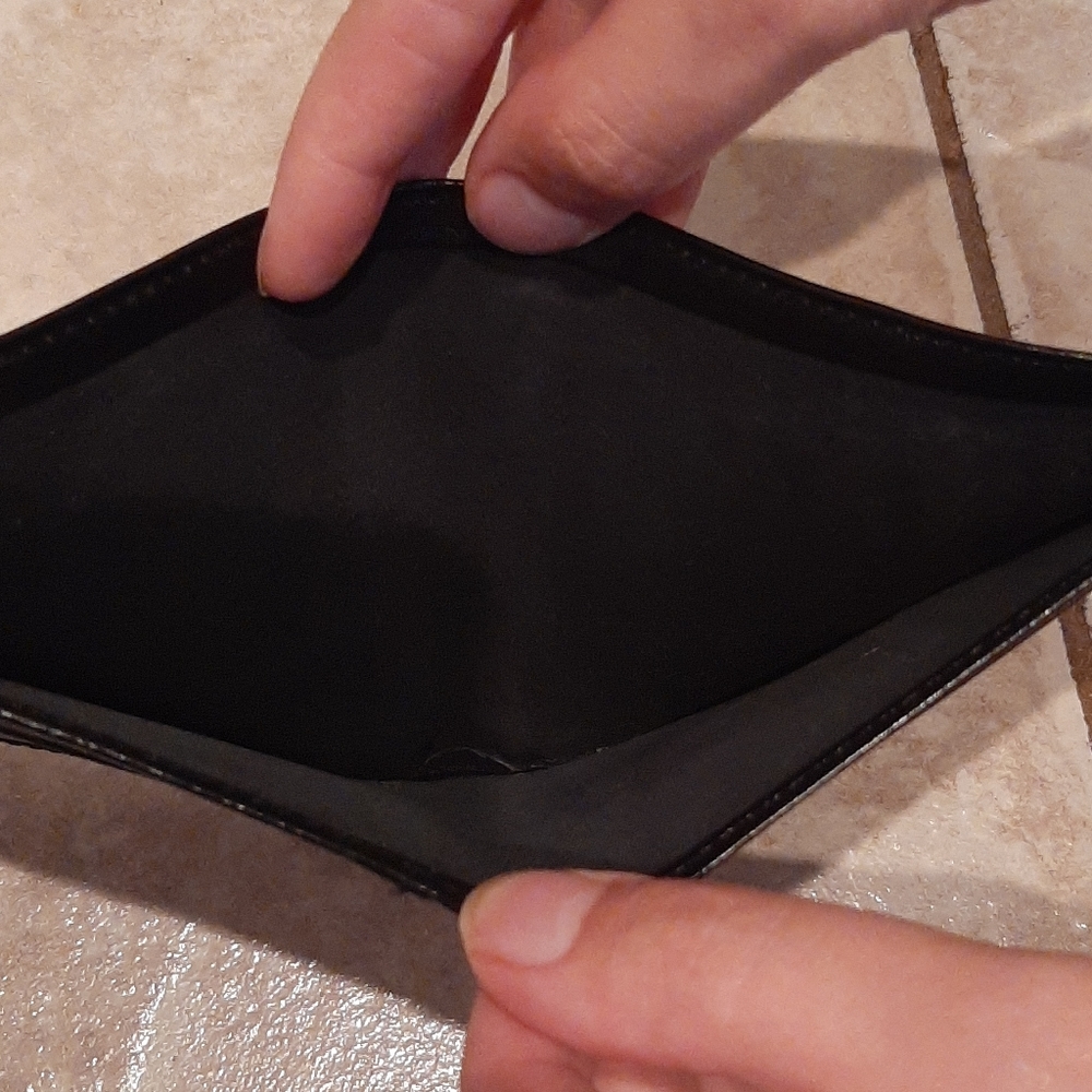 Coach Wallet - Picture 5 of 8